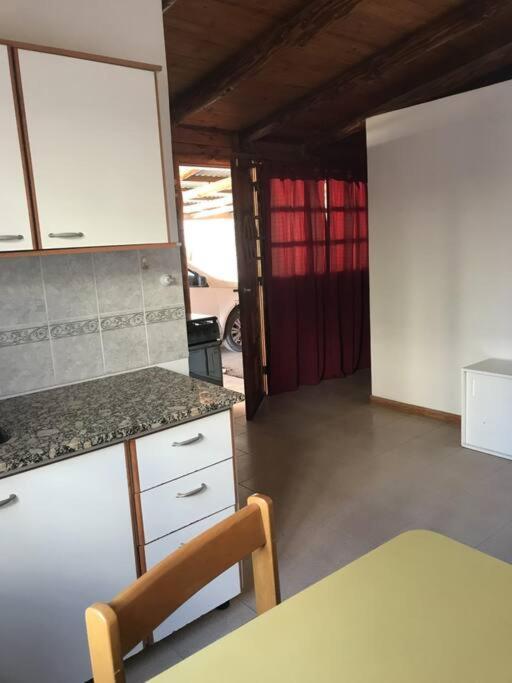 Pequena Casa De Troncos, Detras De Casa Principal No Trabajo Con Tarjeta De Credito Puerto Madryn Bagian luar foto