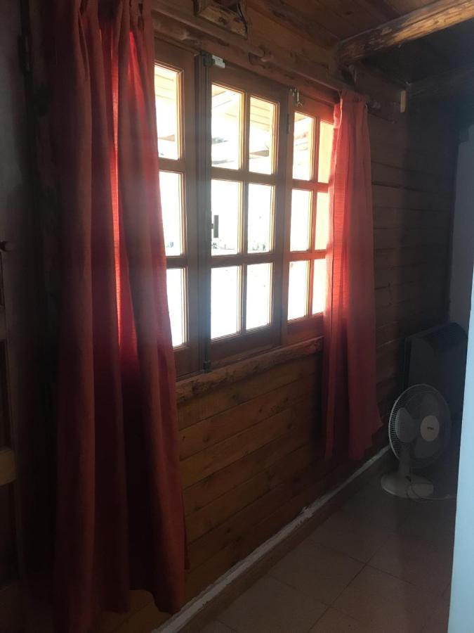 Pequena Casa De Troncos, Detras De Casa Principal No Trabajo Con Tarjeta De Credito Puerto Madryn Bagian luar foto