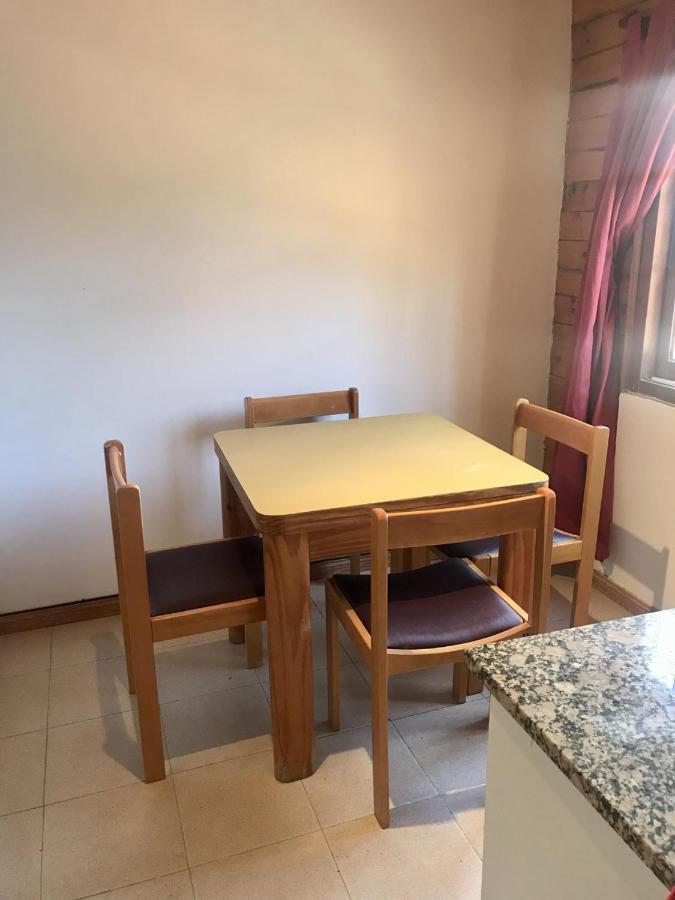 Pequena Casa De Troncos, Detras De Casa Principal No Trabajo Con Tarjeta De Credito Puerto Madryn Bagian luar foto